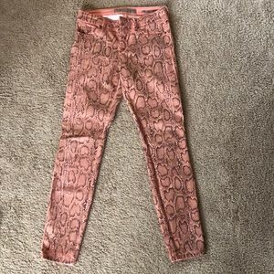 Guess jeans. Skinny - snake skin